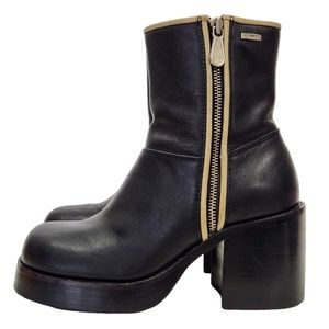 FRYE VILLAGER VINTAGE Y2K PLATFORM CHUNKY HEEL ZIPPERED ANKLE BOOT RARE PLS READ